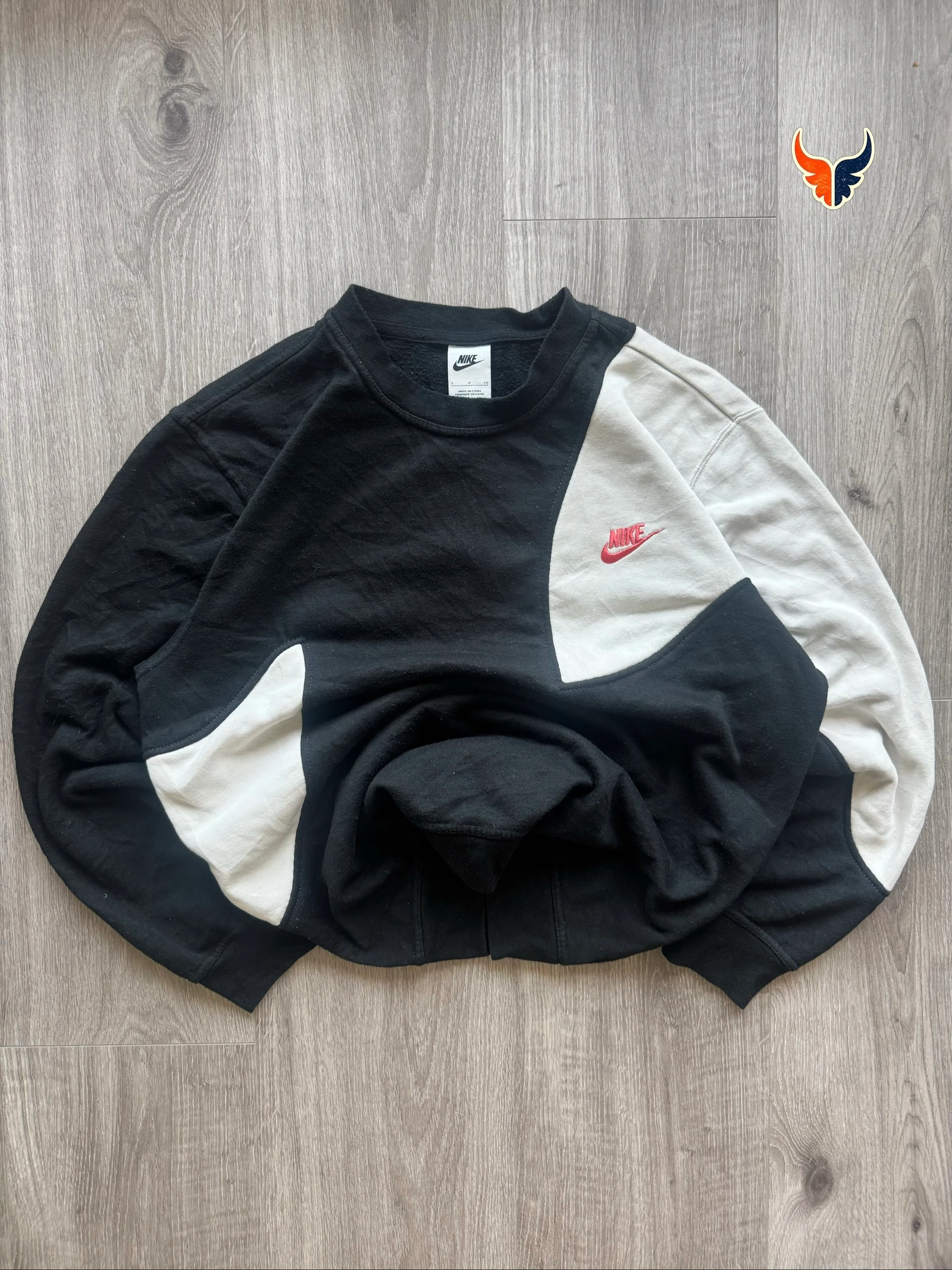 Nike Vintage Colorblock Sweatshirt Black Grey Embroidered Logo Y2K Streetwear S